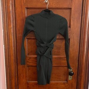 Fashion Nova Green Long Sleeve Dress